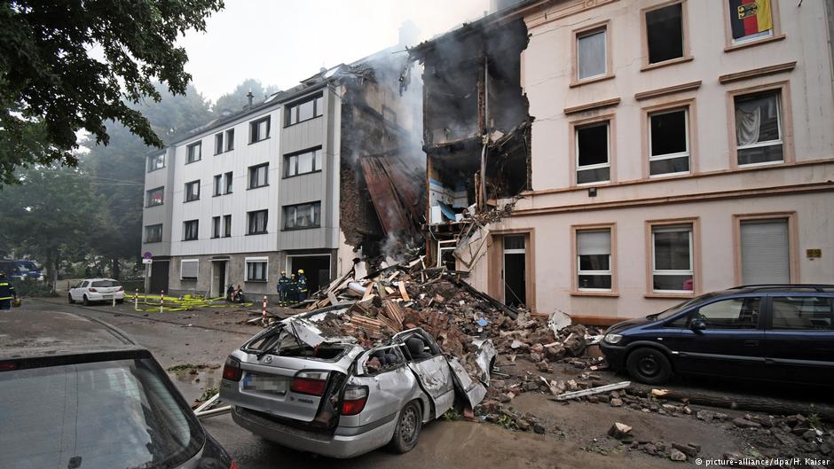 Fuerte explosión en edificio de Alemania deja al menos 25 heridos