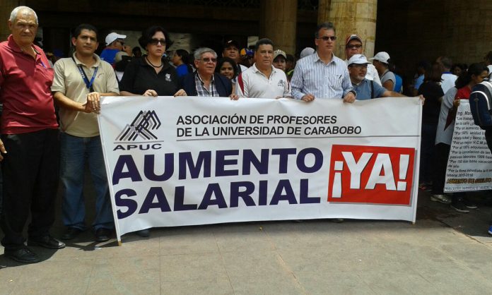 Profesores universitarios venezolanos mantendrán protestas por mejores salarios
