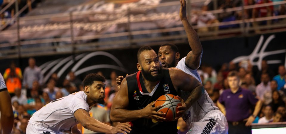Panteras y Guaros encabezan baloncesto profesional de Venezuela