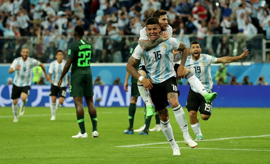 Rojo le da la clasificación a Argentina para octavos de final del Mundial