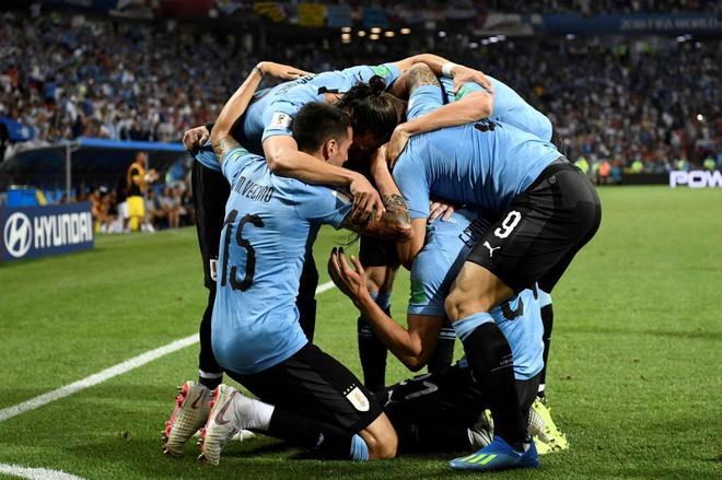 Uruguay vence a Portugal y avanza a los Cuartos de Final