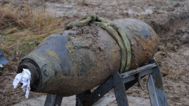 Hallan bomba de 200kg de la Segunda Guerra Mundial en San Petersburgo