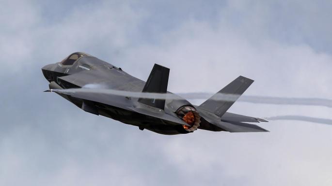 Mal clima impide despegue de cazas F-35 británicos comprados a EE.UU.