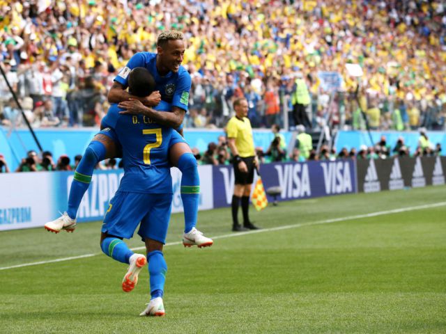 Brasil consigue agónica victoria ante Costa Rica