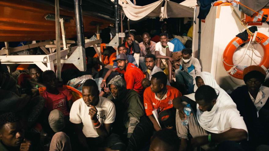 Francia recibirá solo «una parte» de los migrantes del barco Lifeline