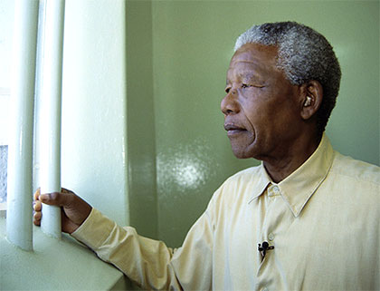El mundo recuerda a Nelson Mandela al cumplirse 54 años de haber sido condenado a cadena perpetua