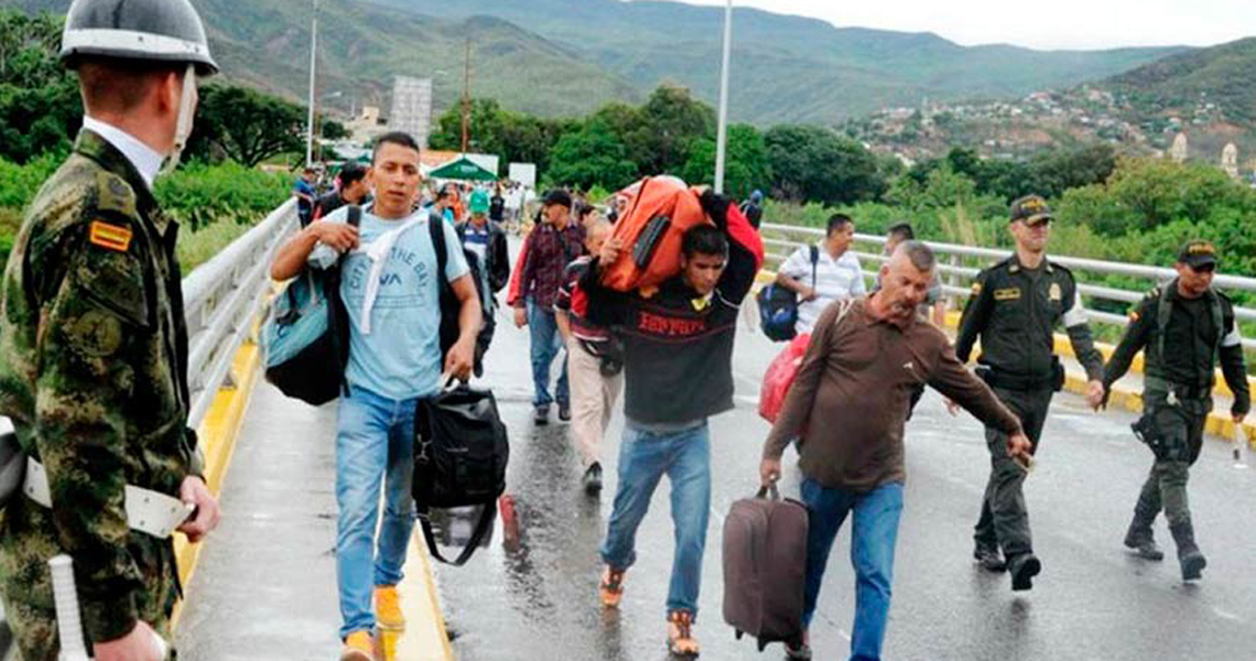 Colombia pretende construir campos de refugios en frontera con Venezuela