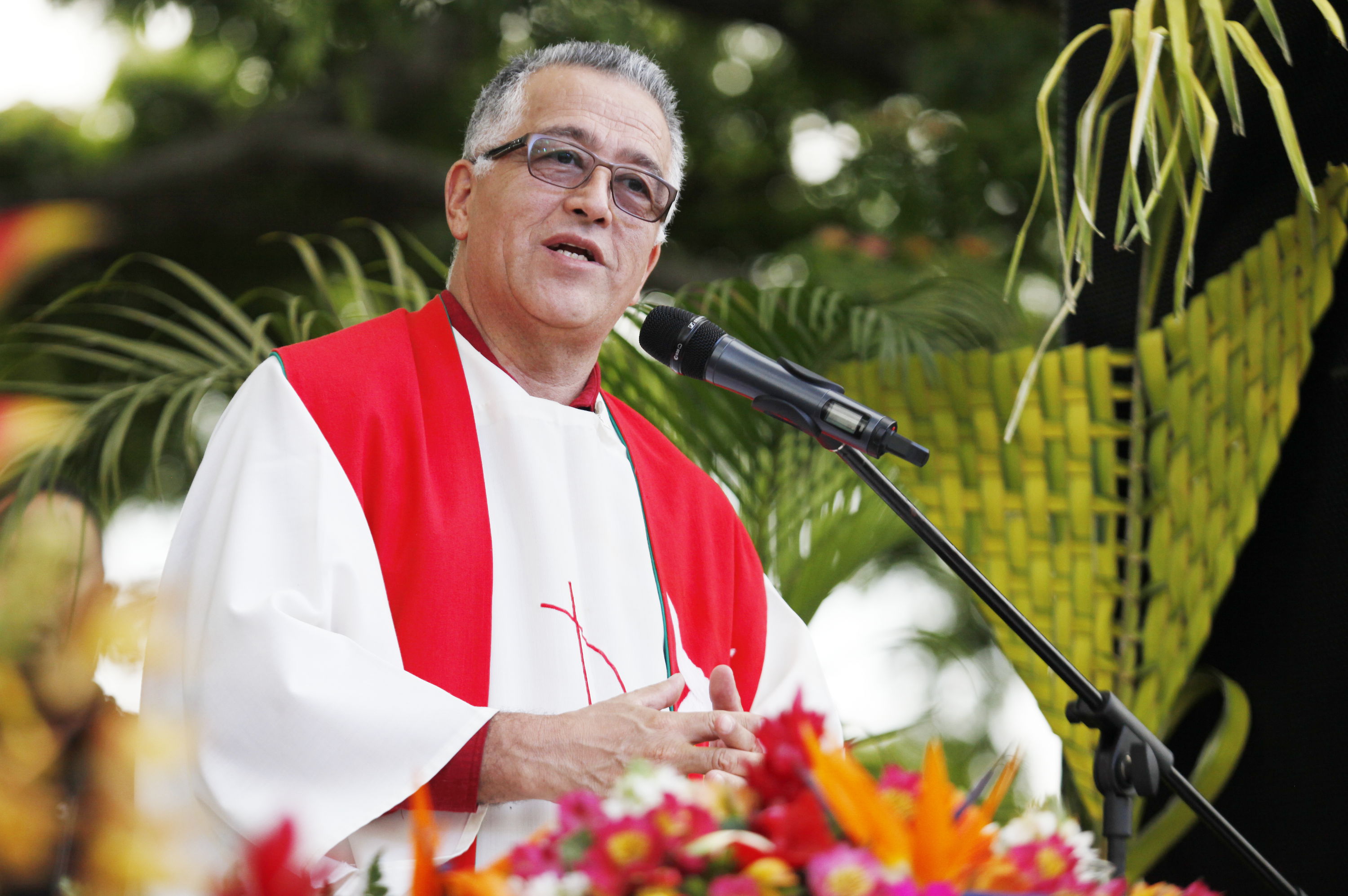 Padre Numa Molina: La Iglesia no es un espacio para la política partidista