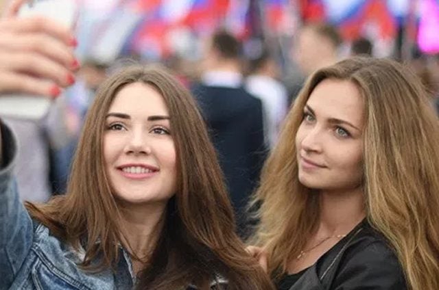 Kremlin: Las mujeres rusas “decidirán por sí mismas” con quien ligar