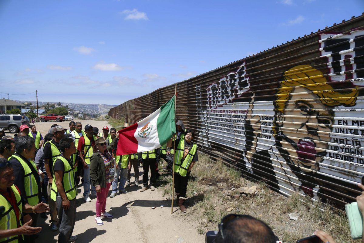 El muro de Trump y las posturas de los candidatos mexicanos