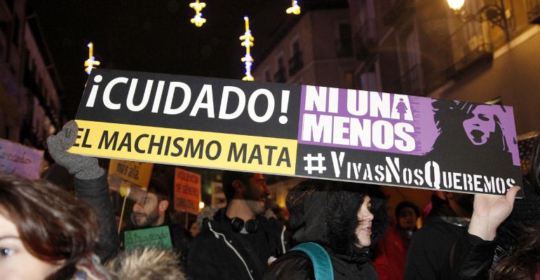 Mujeres Argentinas se movilizan contra violencia de género