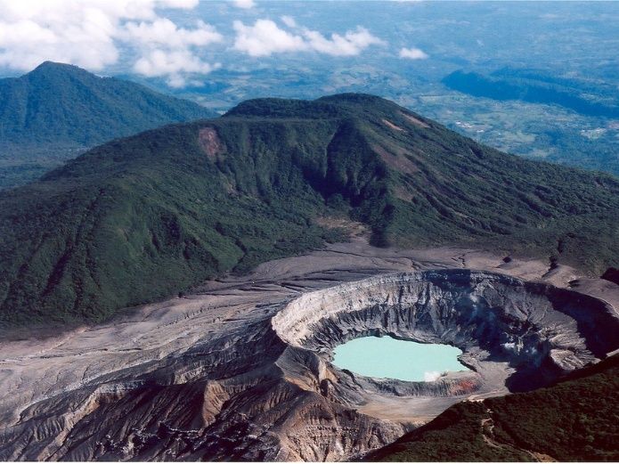 Costa Rica: Volcanes Poás y Turrialba podrían recibir de nuevo a turistas