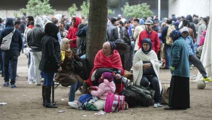 Violan Derechos Humanos a migrantes en Francia