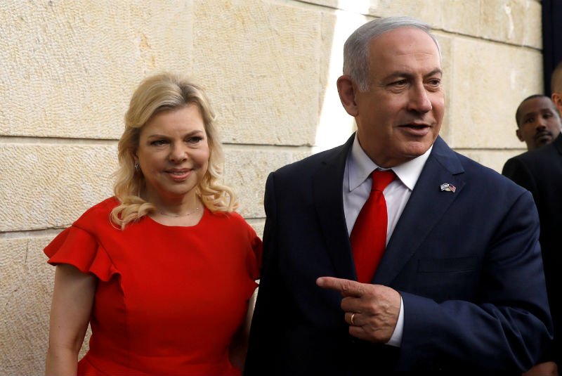 Fiscal israelí acusa a esposa de Netanyahu por fraude y abuso de confianza