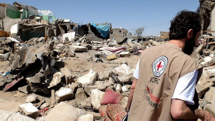 Cruz Roja evacúa a 71 colaboradores de Yemen por seguridad