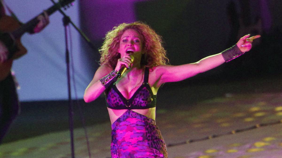 Shakira duda de la recuperación y capacidad de sus cuerdas vocales por padecer hemorragia
