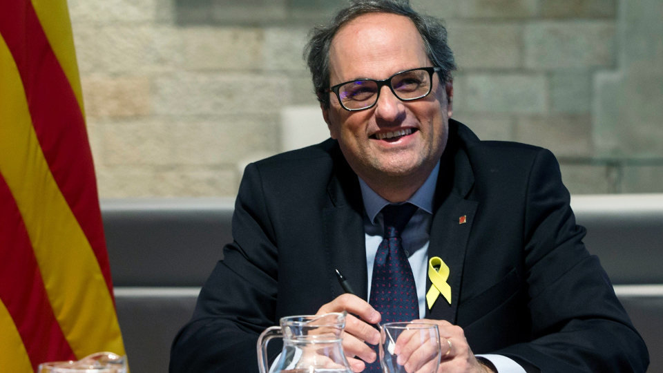 Presidente catalán propone hoja de ruta para aprobar Constitución