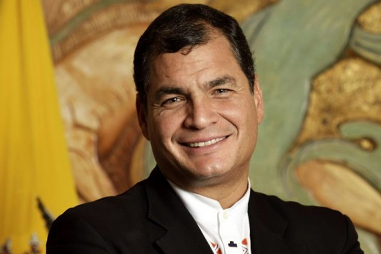 Rafael Correa se presenta en consulado de Ecuador en Bélgica para cumplir medida cautelar