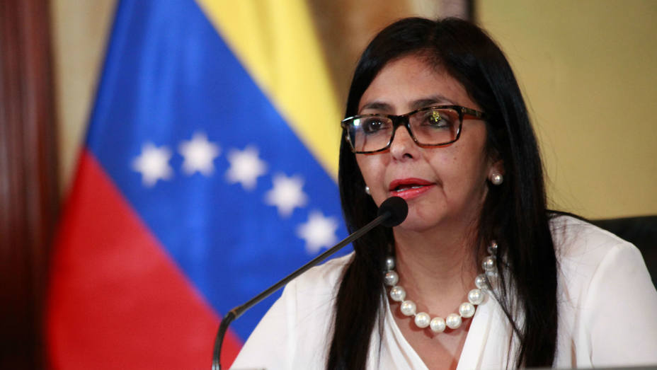 Vicepresidenta venezolana califica de «criminalización imperial» orden de prisión a Correa