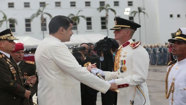 Maduro ratifica al ministro de la defensa y anuncia el alto mando militar de la Fanb