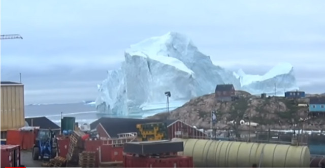 Alerta: Rotura de enorme iceberg podría generar Tsunami en Groenlandia