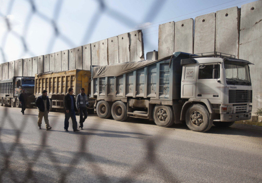 Israel prohíbe paso de combustible a la Franja de Gaza