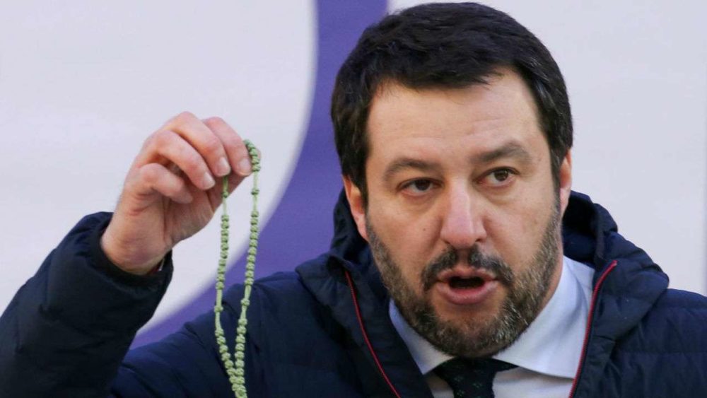 Curas en Italia condenan el racismo del ministro Matteo Salvini