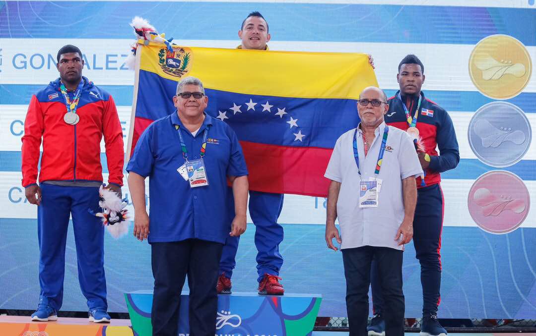 Pesista Jesús González sumó dos medallas de oro en Juegos CAC