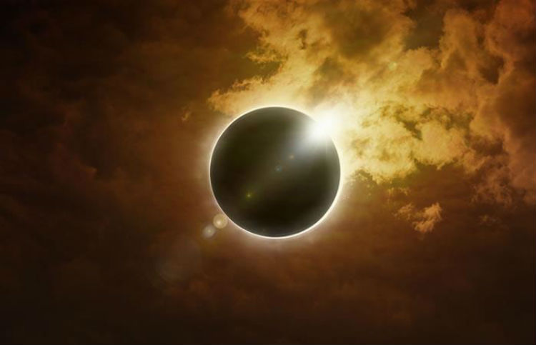 En estos lugares se apreciará el eclipse solar ‘superluna’ de este viernes 13