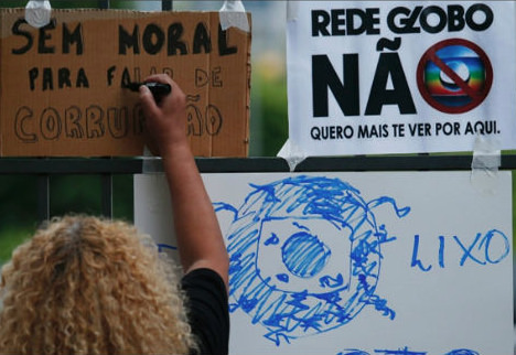 «O Globo» vulnera derechos de periodistas y aplica censura previa