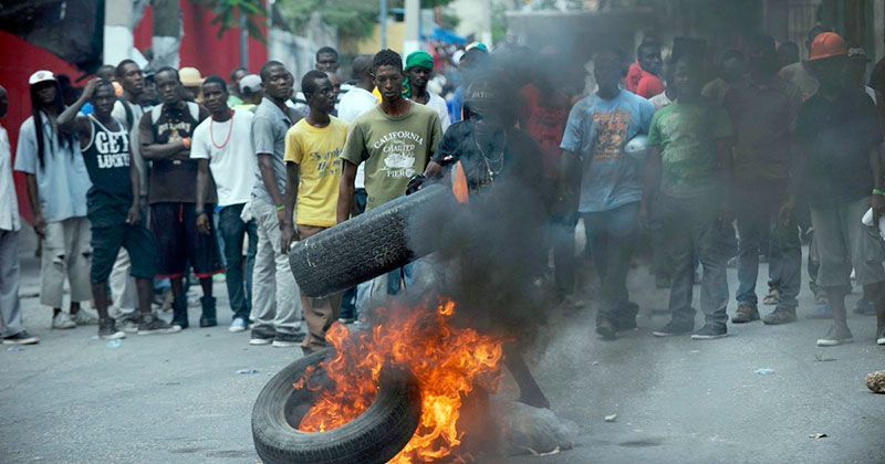 Muertos y heridos: Haití se paraliza tras protestas de aumento de combustible