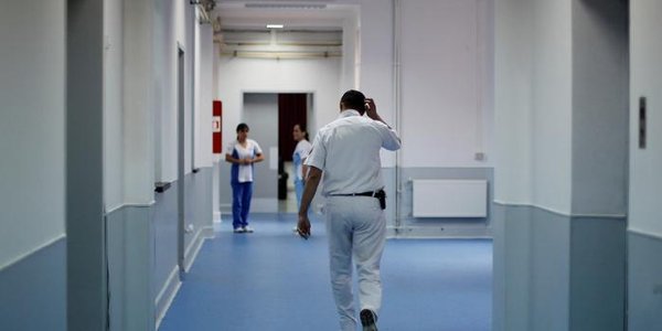 «¡No más niños muertos por falta de camas en los hospitales públicos!»: El caso de la pequeña Amelia Rayén