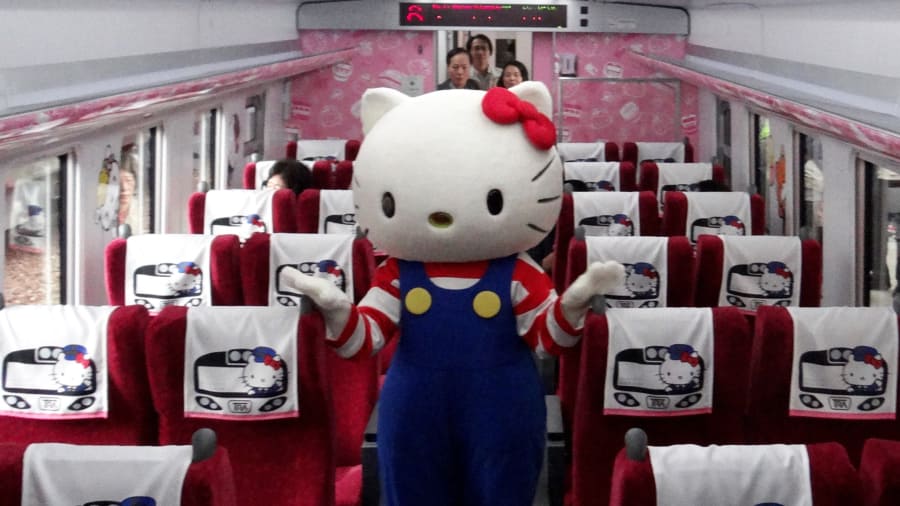 Hello Kitty estrena su propio Tren Bala en Japón (+Fotos)