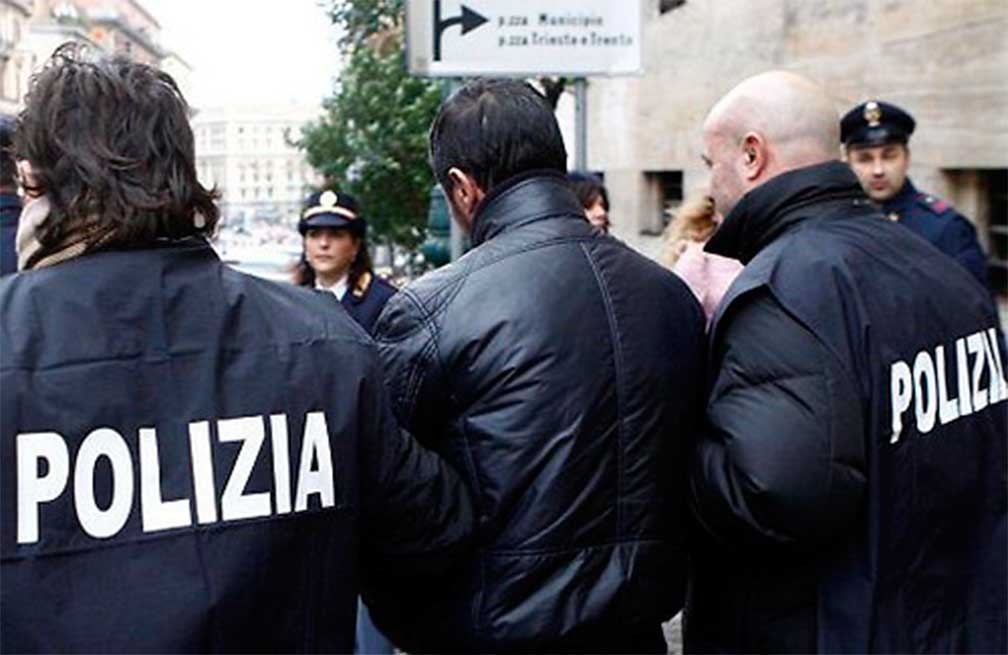 Autoridades capturan casi 30 personas involucradas con grupos mafiosos en Italia