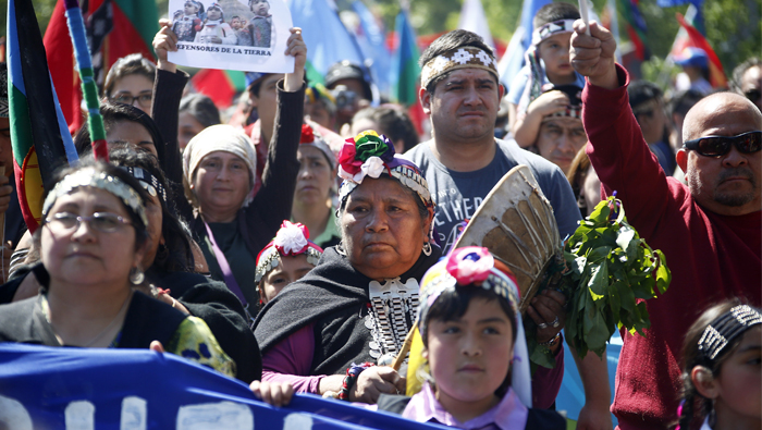 Salvador Millaleo y propuesta del Gobierno de vender tierras mapuche: «Son inalienables, proponer lo contrario vulnera el derecho internacional»