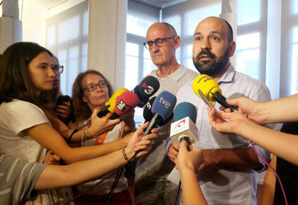 Independentistas catalanes convocan movilizaciones para recibir a políticos presos