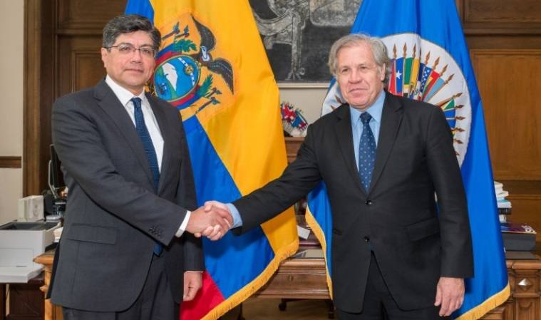 Sin Pence al frente, Ecuador trata de «aclarar» su postura respecto a Venezuela