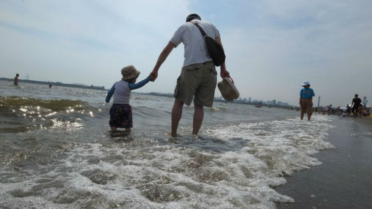 Japón reabre playas devastadas por el accidente nuclear de 2011