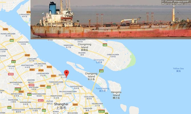 Choque de dos barcos causa naufragio de navío mercante en Shanghái