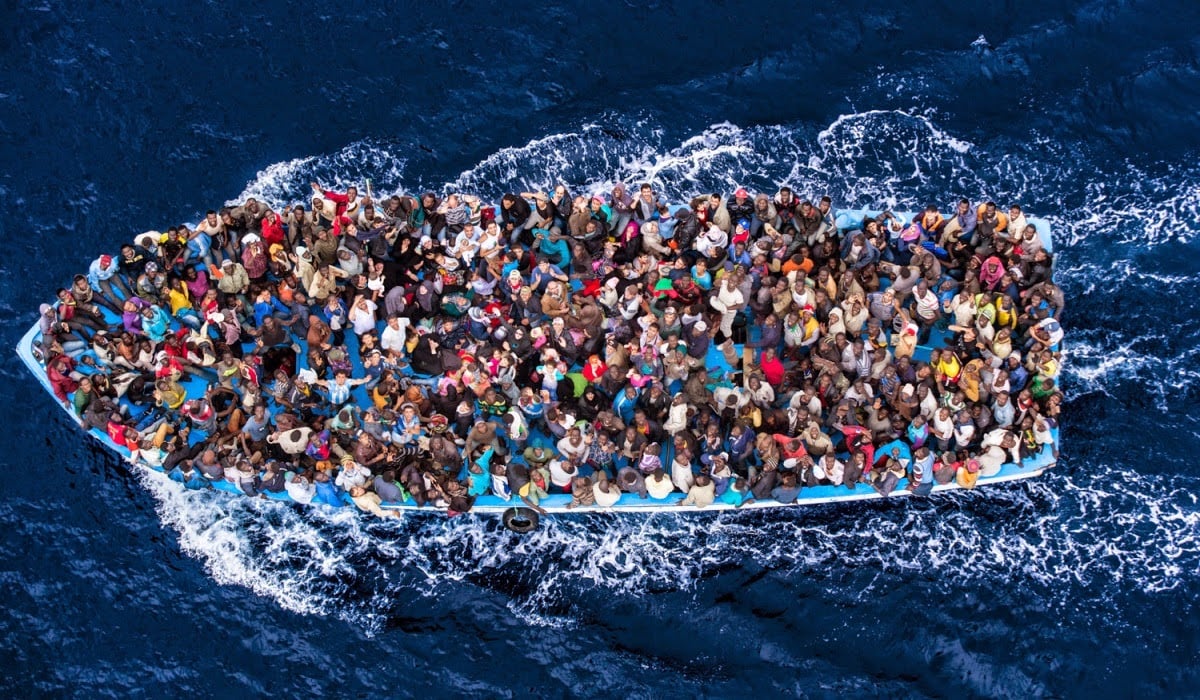 Papa Francisco pide frenar muertes de migrantes en el Mediterráneo