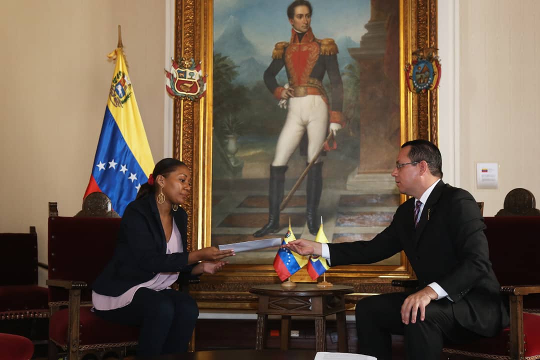 Venezuela entrega nota de protesta a Ecuador «por sus posiciones injerencistas»