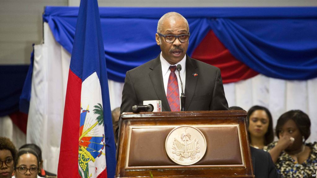 Renunció primer ministro de Haití Jack Guy Lafontant en medio de la crisis