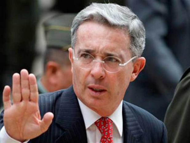 Uribe podría ser enjuiciado por vínculos con el narcotráfico y fraude procesal
