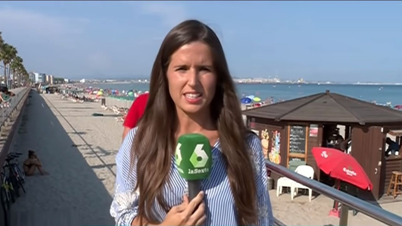 (Video) ¡Vergonzoso! Reportera es acosada durante transmisión en vivo