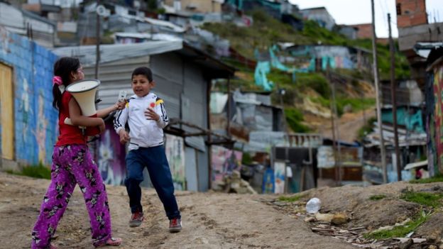 En Colombia se necesitan 11 generaciones para salir de la pobreza