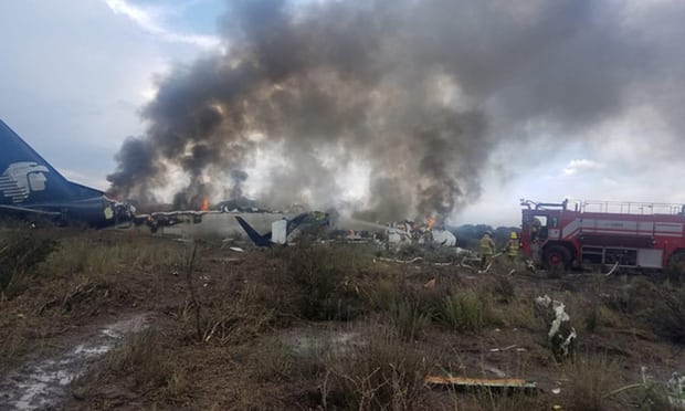 Videos de pasajeros captan el momento exacto del accidente de avión de Aeroméxico