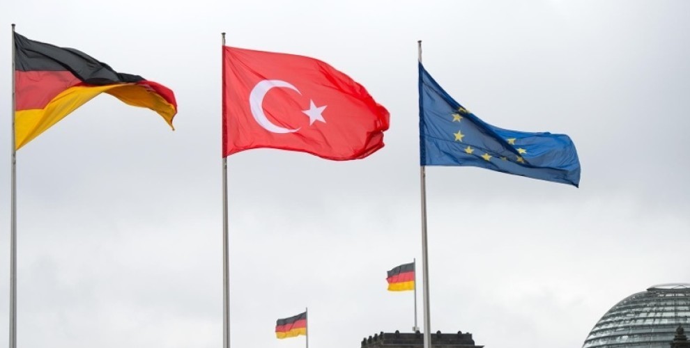 Alemania estudia posible ayuda en caso de caída de economía turca