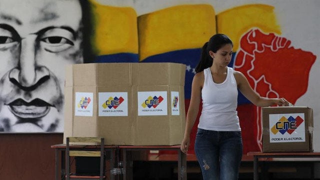 Comenzó la renovación de partidos políticos ante el CNE de Venezuela