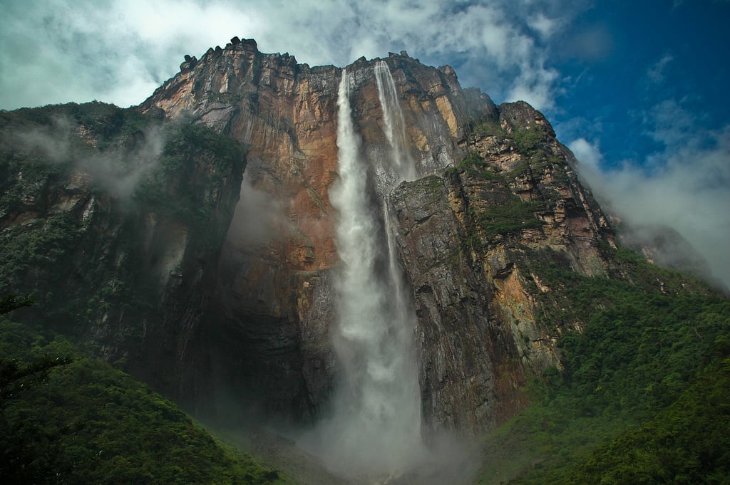 (Video y fotos) Impresionante : Salto de agua más alto del mundo multiplica sus caídas acuíferas