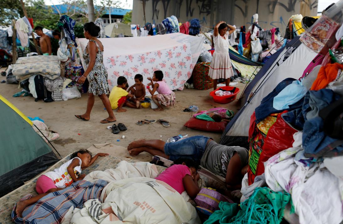 Indígenas brasileños protestan por «trato preferencial» que reciben Waraos venezolanos
